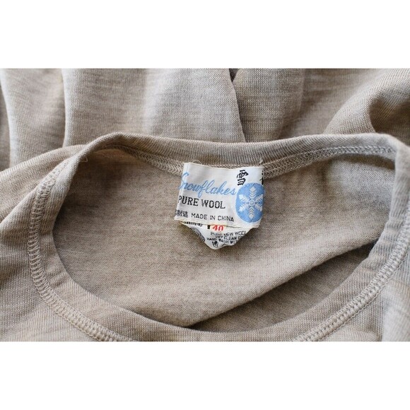 Vintage Snowflakes Tan Wool pullover crew adjustable neck sweater S 40 Moth Hole - Picture 3 of 8